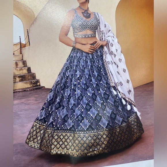 Lehenga - Picture 2 of 3